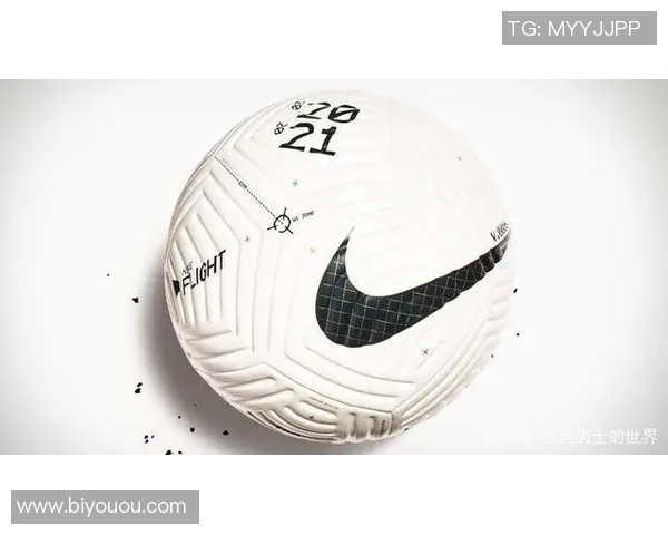 足球明星为何青睐耐克品牌背后的秘密与故事解析 足球明星为何青睐耐克品牌背后的秘密与故事解析