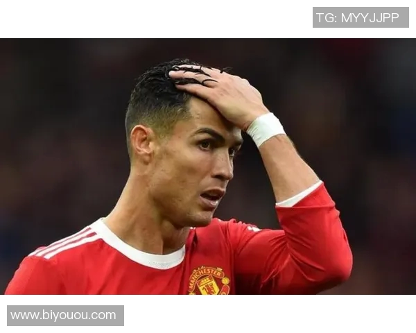 足球明星化身未来机器人展现超凡技能引发球迷热议